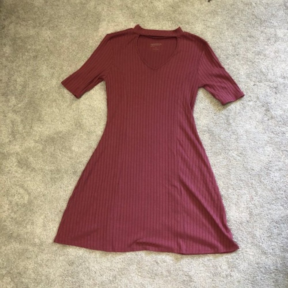 maroon dress
